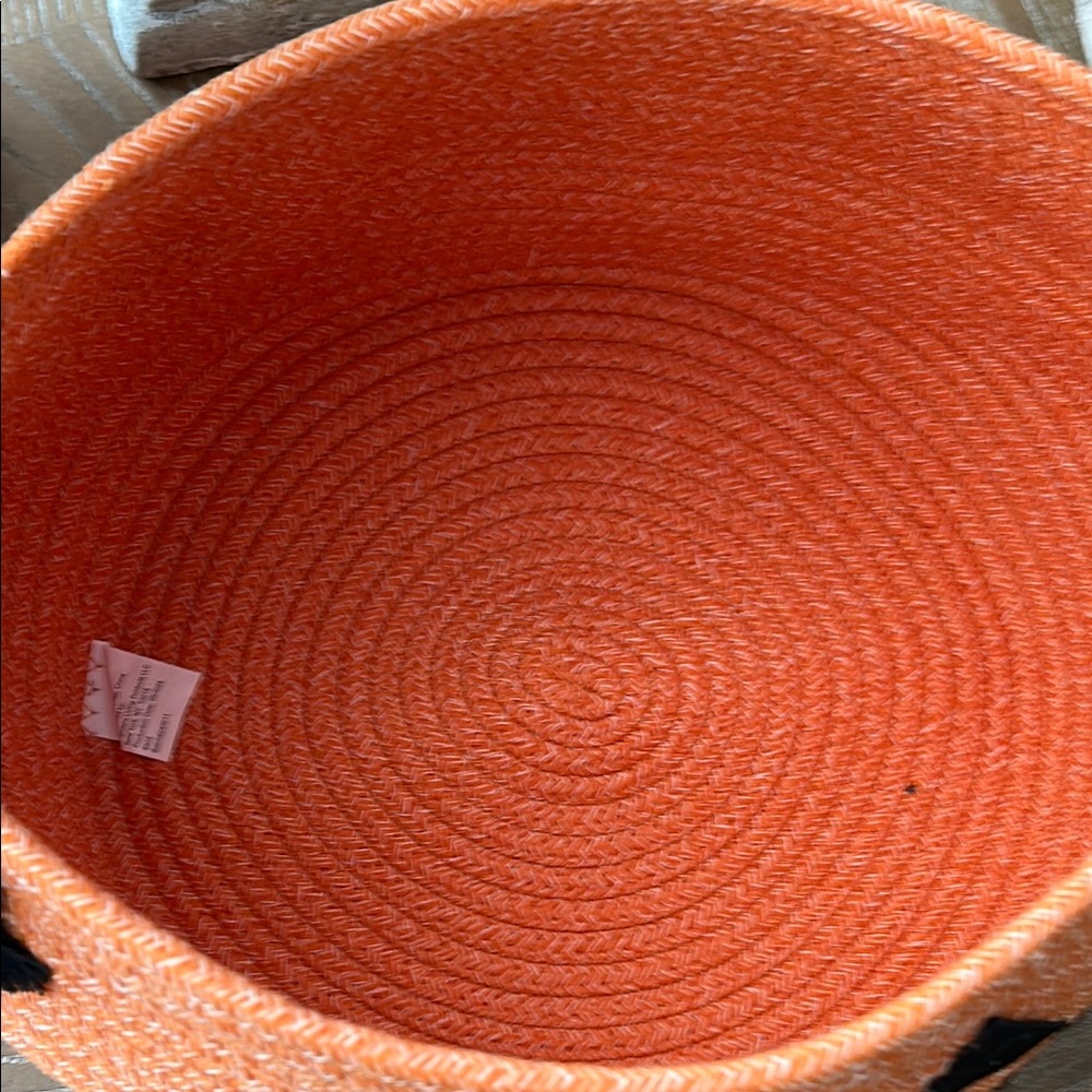 NEW! Classic Halloween Woven Pumpkin Jack-O-Lantern Basket with handles - Picture 8 of 9